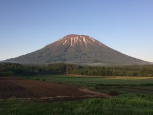 羊蹄山麓１周と登山
